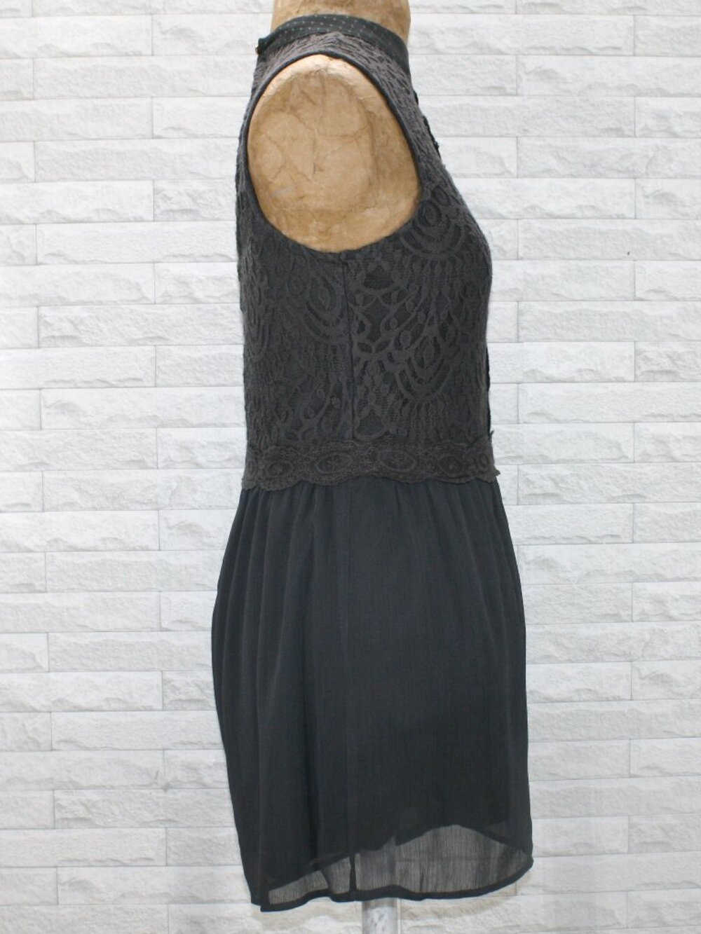 ROMPER Lace Chiffon Shorts Sleeveless Cut Out Sheer Casual Flowy Gray Grey SM - Picture 3 of 14